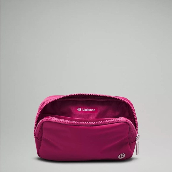 Lululemon Everywhere Belt Bag 1L Wordmark- Washed Mauve/Sakura Pink/White - Picture 8 of 9